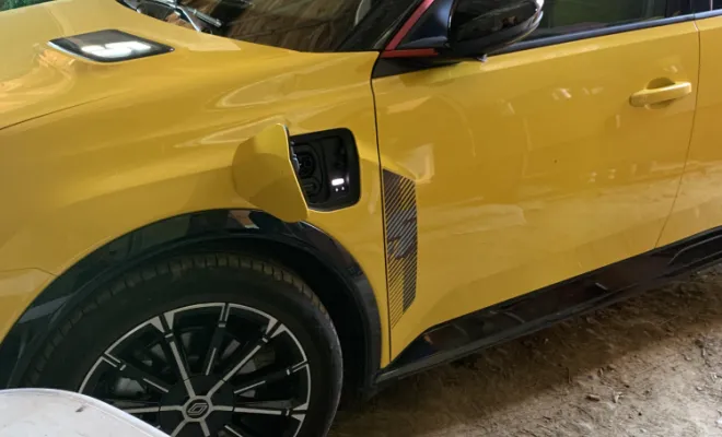 renault 5 e-tech electrique jaune recharge domicile