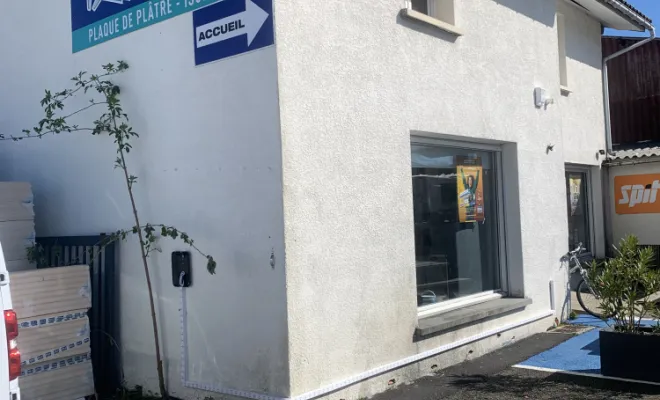 Site de Bayonne avec l'installation d'une borne de 22KW
