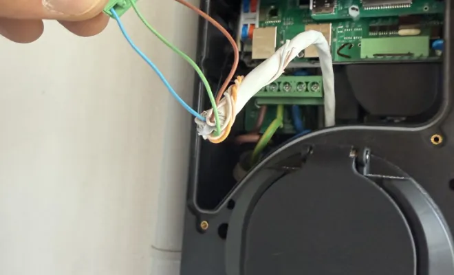 Nouveaux partenariats pour offrir une prestation pour les clients de Toyota, Pau et ses environs, VOLT e-BORNE